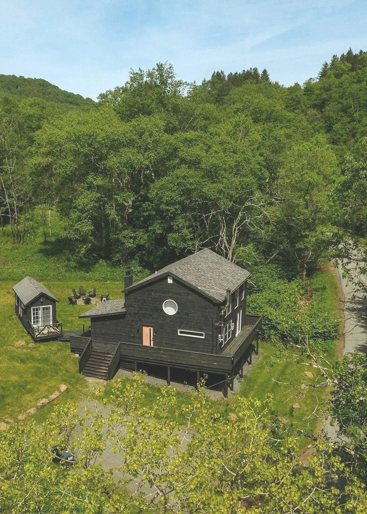 Black Bear Cottage exterior
